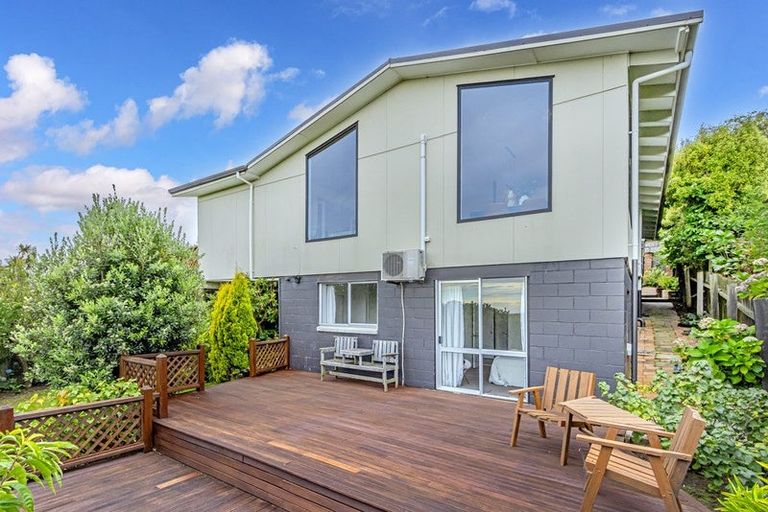 Photo of property in 214 Dyers Pass Road, Cashmere, Christchurch, 8022