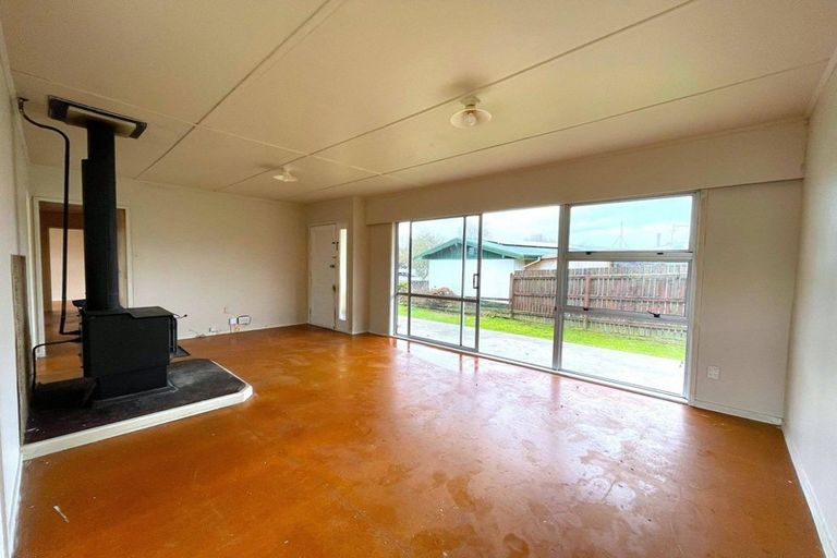 Photo of property in 15 Thompson Street, Tokoroa, 3420