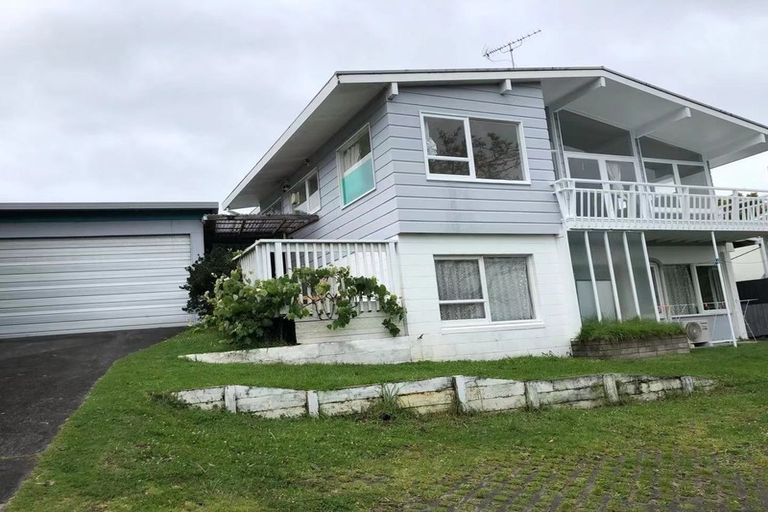 Photo of property in 6 Eban Avenue, Hillcrest, Auckland, 0627