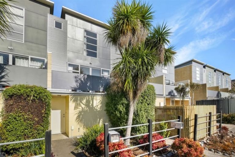 Photo of property in 150 Purchas Street, Edgeware, Christchurch, 8013