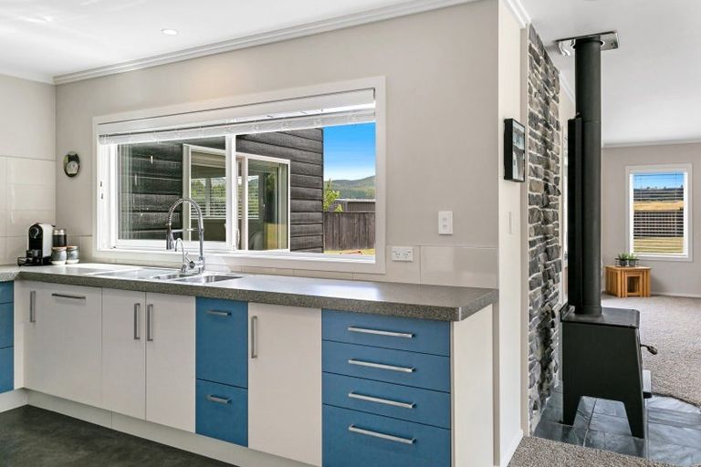 Photo of property in 2/500 Kinloch Road, Kinloch, Taupo, 3377