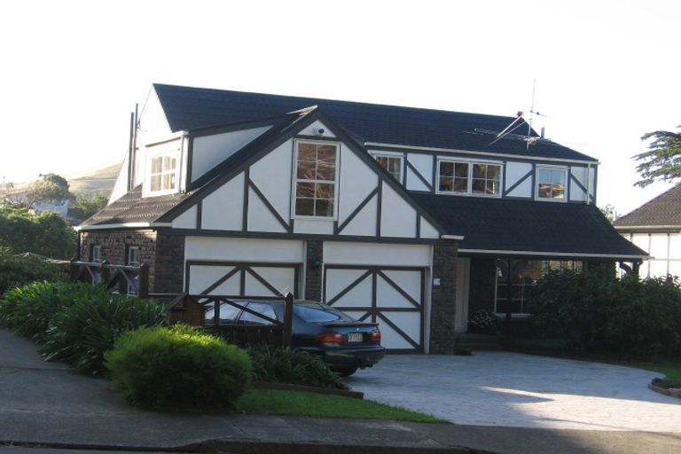 Photo of property in 20 Halswater Drive, Churton Park, Wellington, 6037