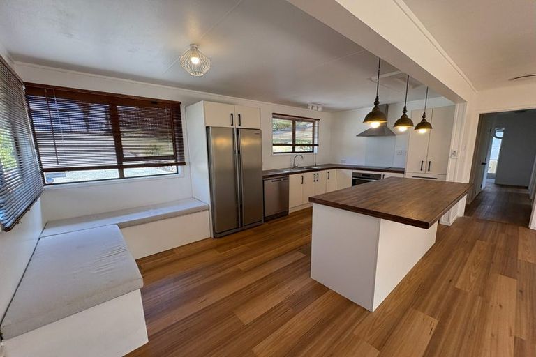 Photo of property in 16 Handforth Street, Onerahi, Whangarei, 0110