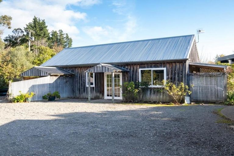 Photo of property in 39 Raratu Road, Kahuranaki, Havelock North, 4295