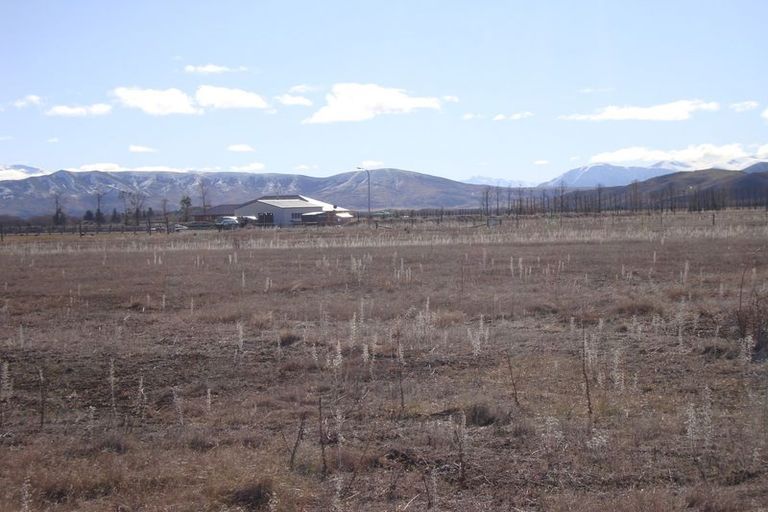 Photo of property in 14 Hardacre Place, Omarama, 9412