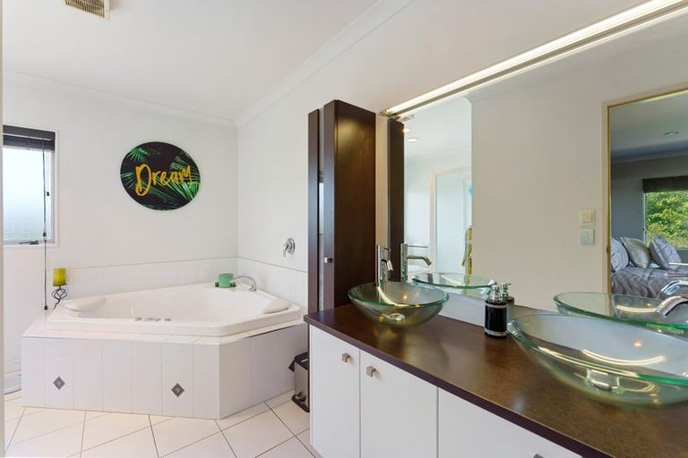 Photo of property in 6 Rae Lane, Paraparaumu Beach, Paraparaumu, 5032