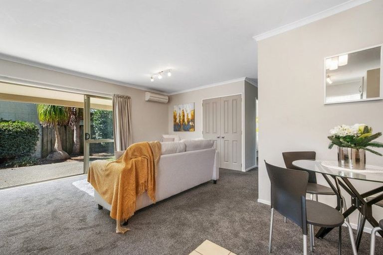 Photo of property in 5 Westvale Avenue, Ranui, Auckland, 0612