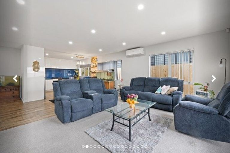 Photo of property in 43a Hillcrest Road, Papatoetoe, Auckland, 2025