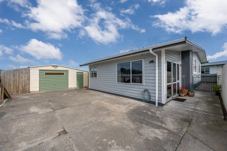 Photo of property in 112 Clarence Cox Crescent, Pirimai, Napier, 4112