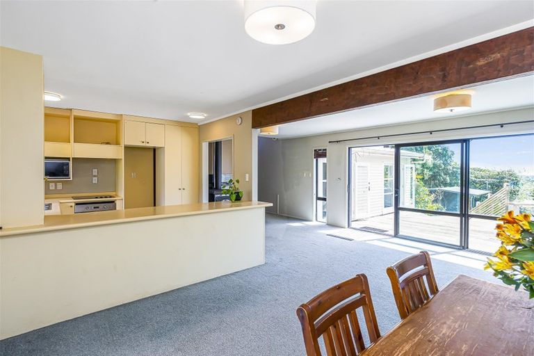 Photo of property in 50 Winara Avenue, Waikanae, 5036