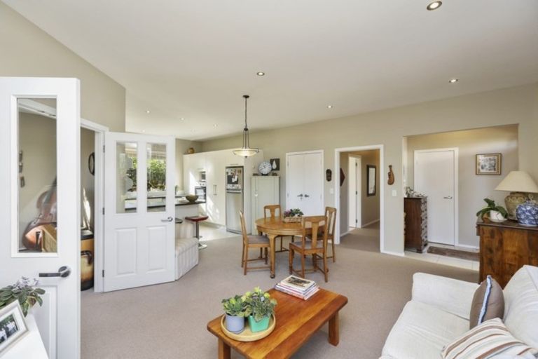 Photo of property in 247a Carrington Street, Vogeltown, New Plymouth, 4310