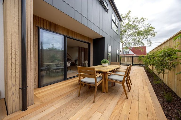 Photo of property in 8 Maire Street, Woburn, Lower Hutt, 5010