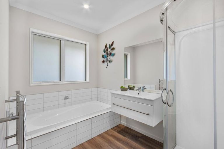 Photo of property in 92 Halberg Street, Dallington, Christchurch, 8061