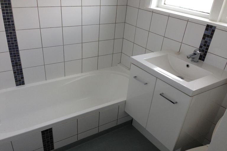 Photo of property in 2a Koromiko Avenue, Roslyn, Palmerston North, 4414