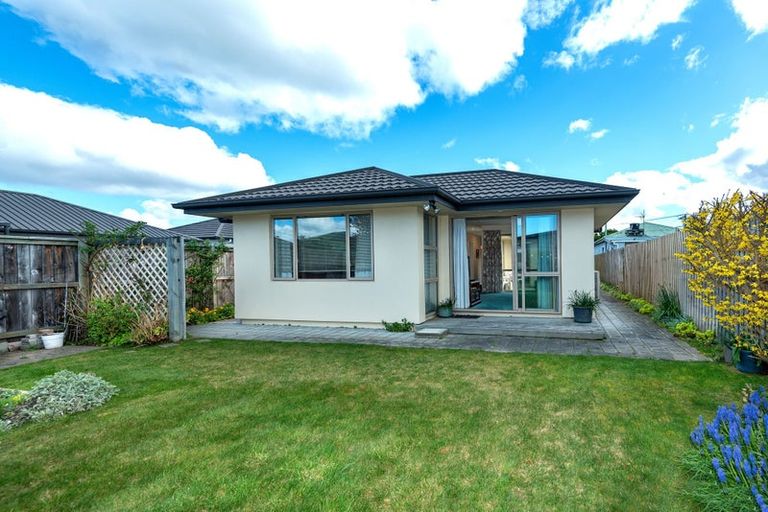 Photo of property in 51 Palmers Road, New Brighton, Christchurch, 8083