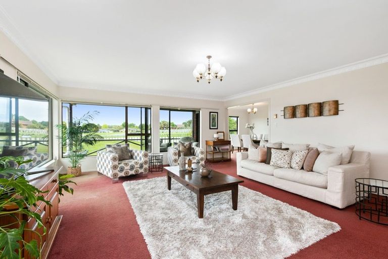 Photo of property in 44 Links View Drive, Omokoroa, 3114