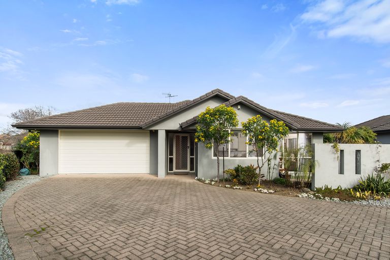 Photo of property in 12 Montrose Place, Pyes Pa, Tauranga, 3112
