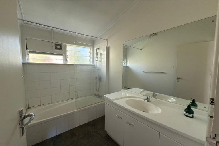 Photo of property in 161 Titirangi Road, New Lynn, Auckland, 0600