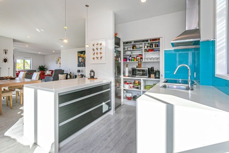 Photo of property in 54 Ocean Beach Road, Tairua, 3508