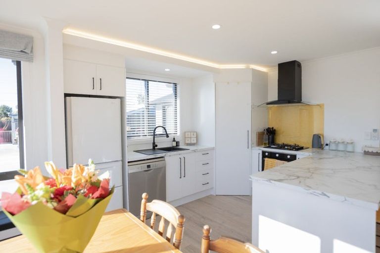 Photo of property in 68 Park Street, Winton, 9720