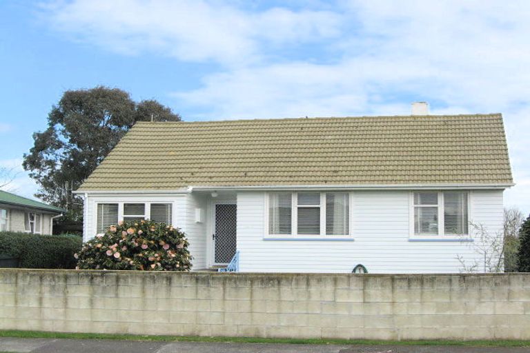 Photo of property in 86 Lipscombe Crescent, Havelock North, 4130