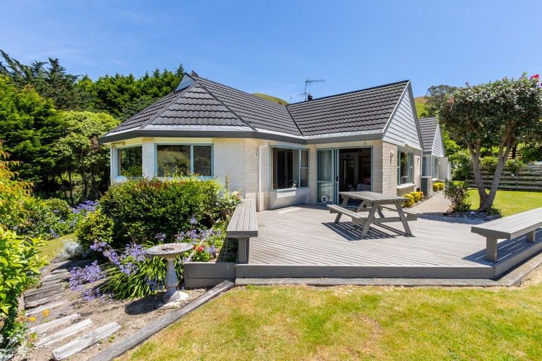 Photo of property in 274 Valley Road, Paraparaumu, 5032