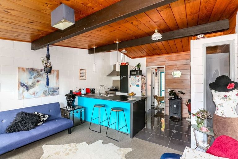 Photo of property in 12b Wheeler Place, Upper Vogeltown, New Plymouth, 4310