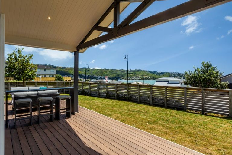 Photo of property in 25 Ken Douglas Drive, Aotea, Porirua, 5024