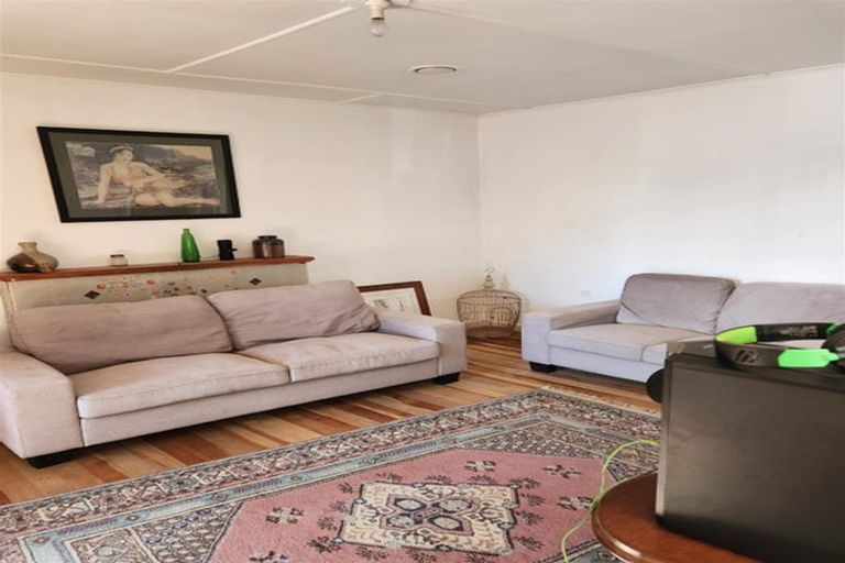 Photo of property in 7 Bibby Street, Waipawa, 4210