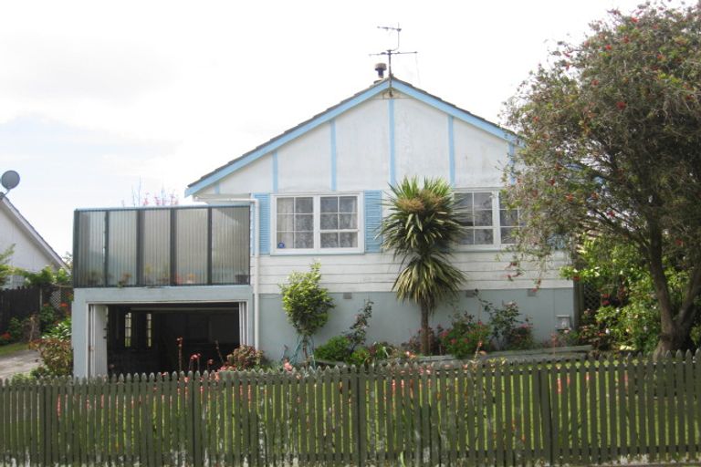 Photo of property in 31 Moncrieff Avenue, Clendon Park, Auckland, 2103