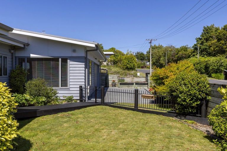 Photo of property in 2/30 Ingle Avenue, Waipahihi, Taupo, 3330