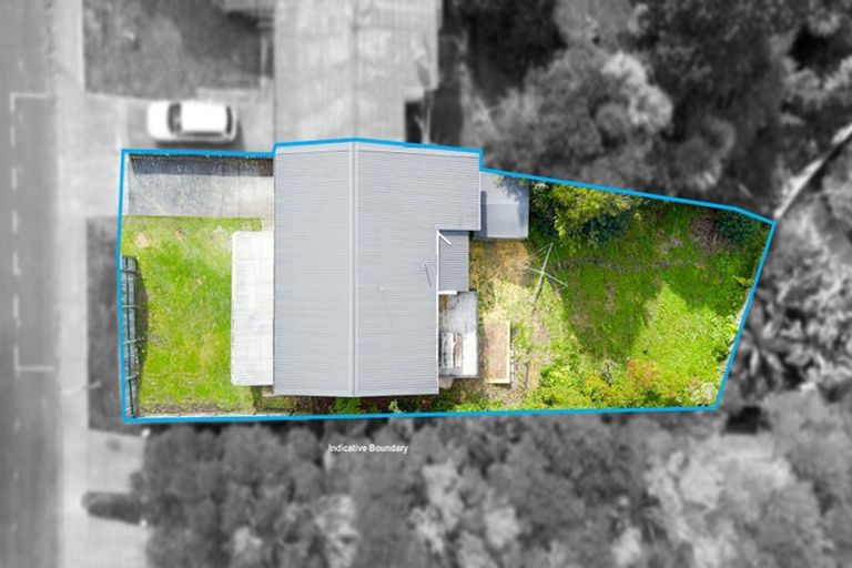 Photo of property in 2/2 Kashmir Road, Glen Eden, Auckland, 0602