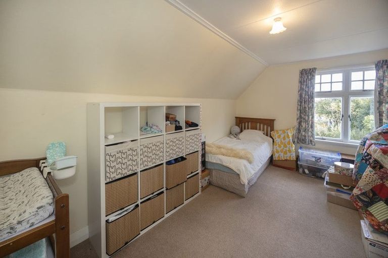 Photo of property in 76 Wharfe Street, South Hill, Oamaru, 9400