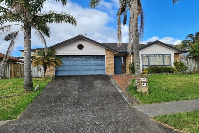 Photo of property in 87 Bluebird Crescent, Unsworth Heights, Auckland, 0632