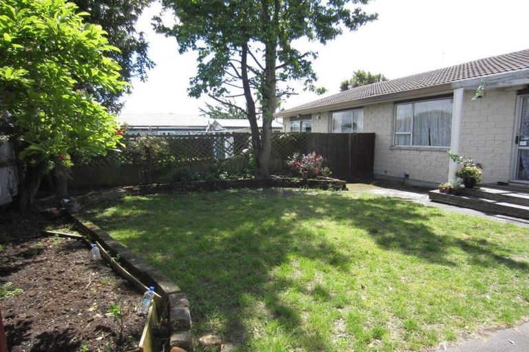 Photo of property in 2/6 Randolph Street, Woolston, Christchurch, 8062