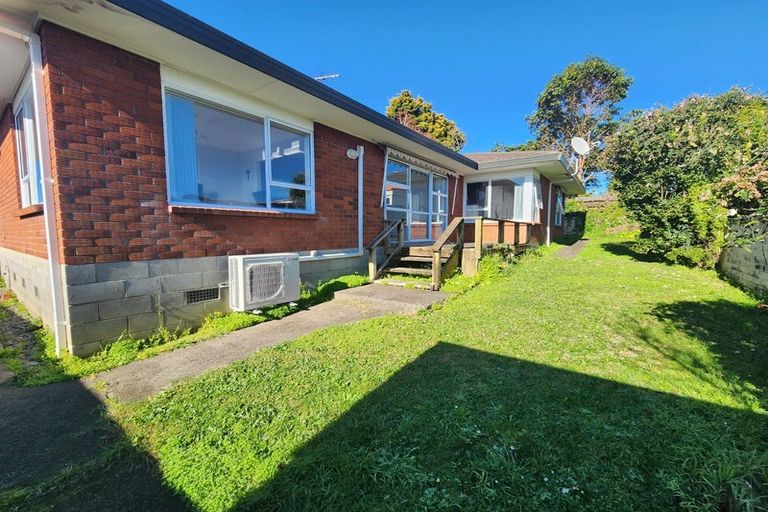 Photo of property in 2/8 Mangarata Avenue, Papatoetoe, Auckland, 2025