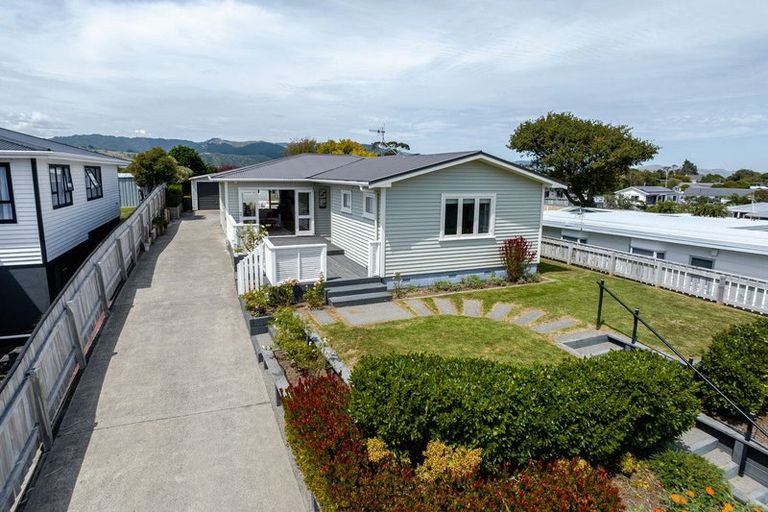 Photo of property in 38 Gray Avenue, Paraparaumu Beach, Paraparaumu, 5032