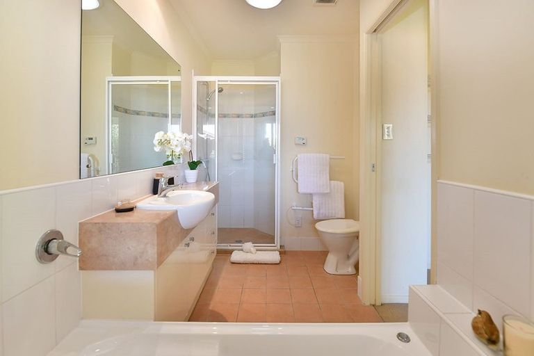 Photo of property in 6 Trimaran Drive, Gulf Harbour, Whangaparaoa, 0930