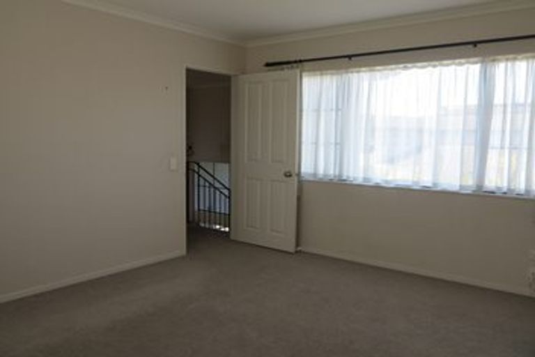 Photo of property in 8 Roseborough Place, Flat Bush, Auckland, 2019