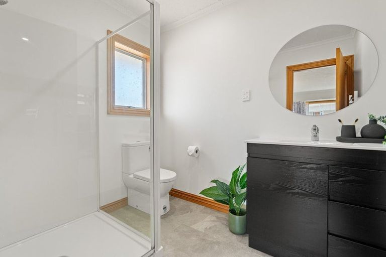 Photo of property in 67 Strasbourge Street, Martinborough, 5711