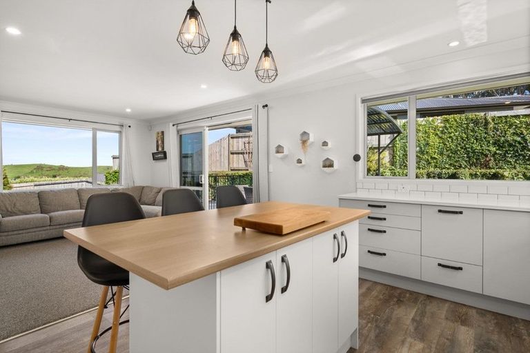 Photo of property in 288 Ballintoy Park Drive, Welcome Bay, Tauranga, 3175