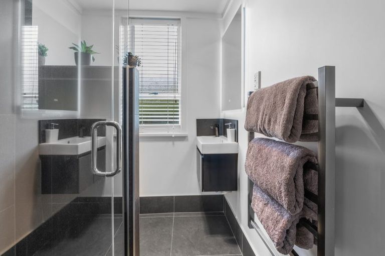 Photo of property in 72 Rhona Street, Linwood, Christchurch, 8062