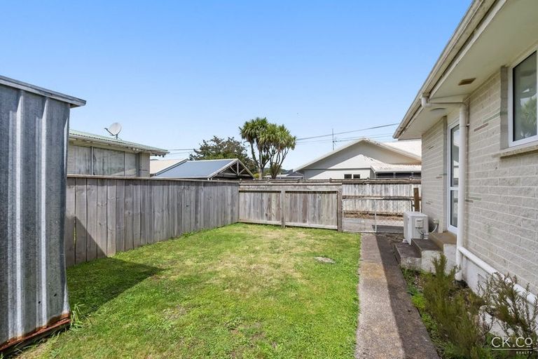 Photo of property in 1/12 Poplar Grove, Ebdentown, Upper Hutt, 5018