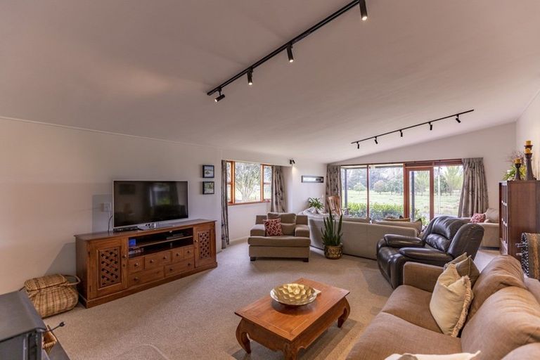 Photo of property in 90 Mount Herbert Road, Waipukurau, 4200