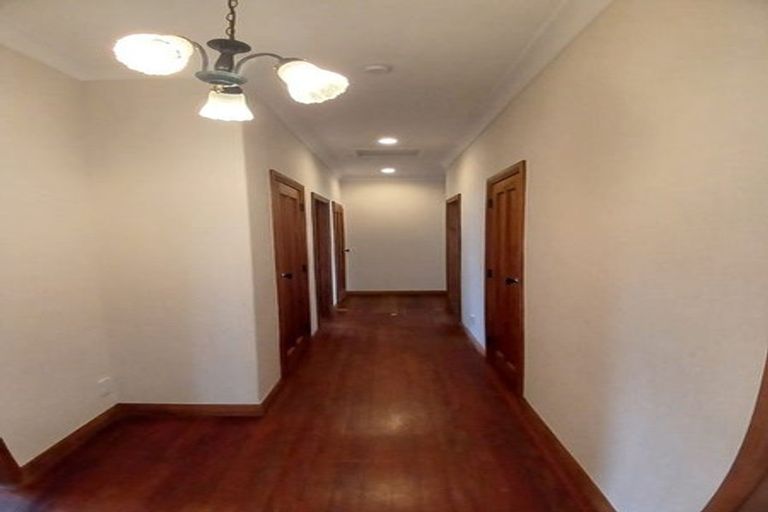 Photo of property in 5 Mansford Place, West End, Palmerston North, 4412