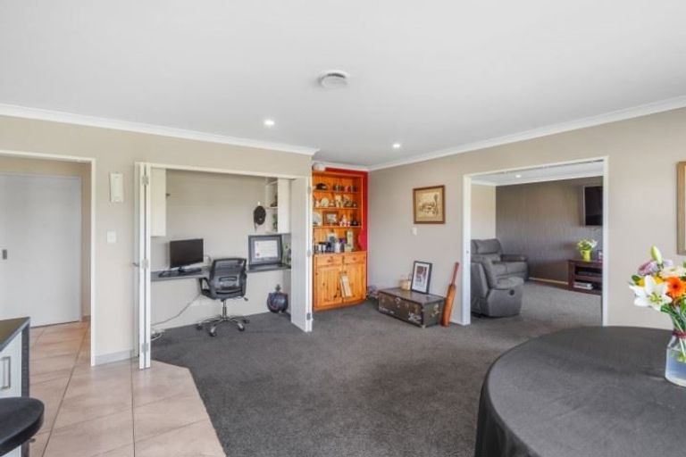 Photo of property in 11 Awa Place, Rangiora, 7400