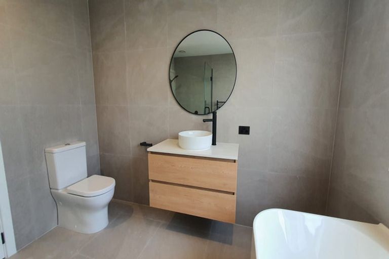 Photo of property in 1559 Waiuku Road, Waiuku, 2681