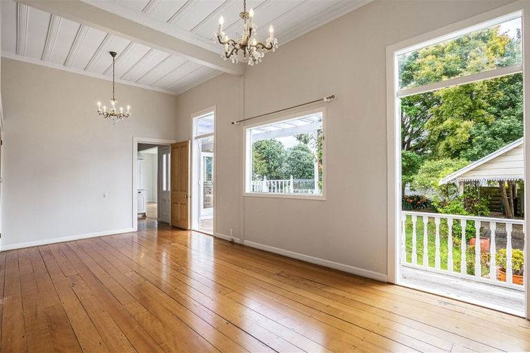 Photo of property in 60 Princes Street, Northcote Point, Auckland, 0627