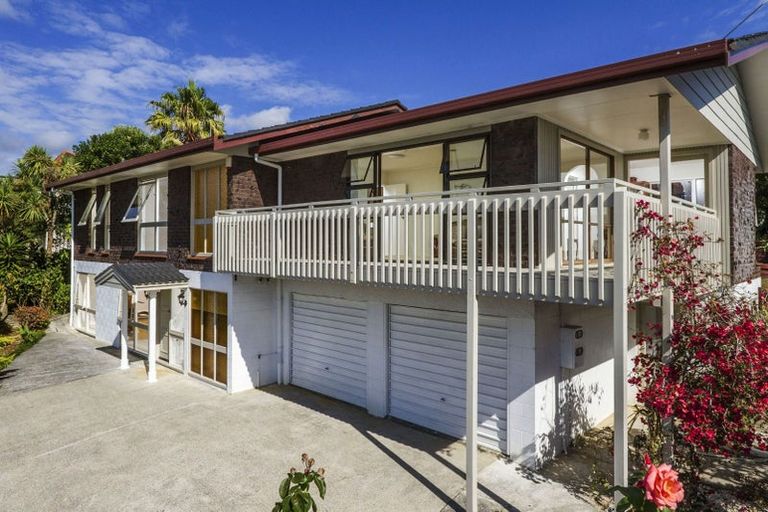 Photo of property in 29 Jellicoe Road, Murrays Bay, Auckland, 0630