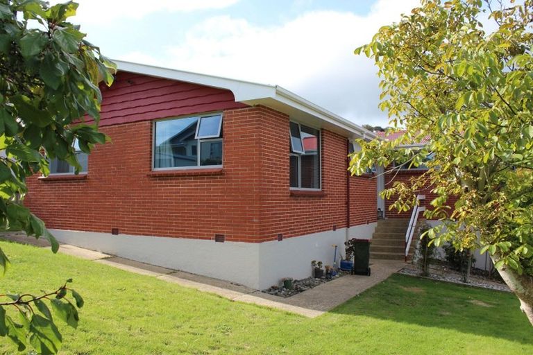 Photo of property in 6 Gibson Street, Wakari, Dunedin, 9010